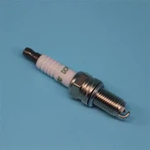 सुजुकी के लिए स्पार्क प्लग